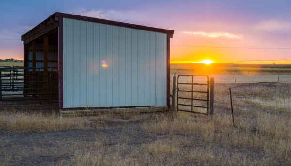 Pole Building Siding Service in Garland